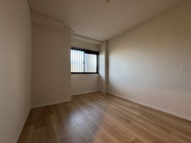 洋室　廊下側東